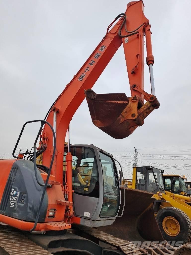 Hitachi ZX 135 US Escavatori cingolati