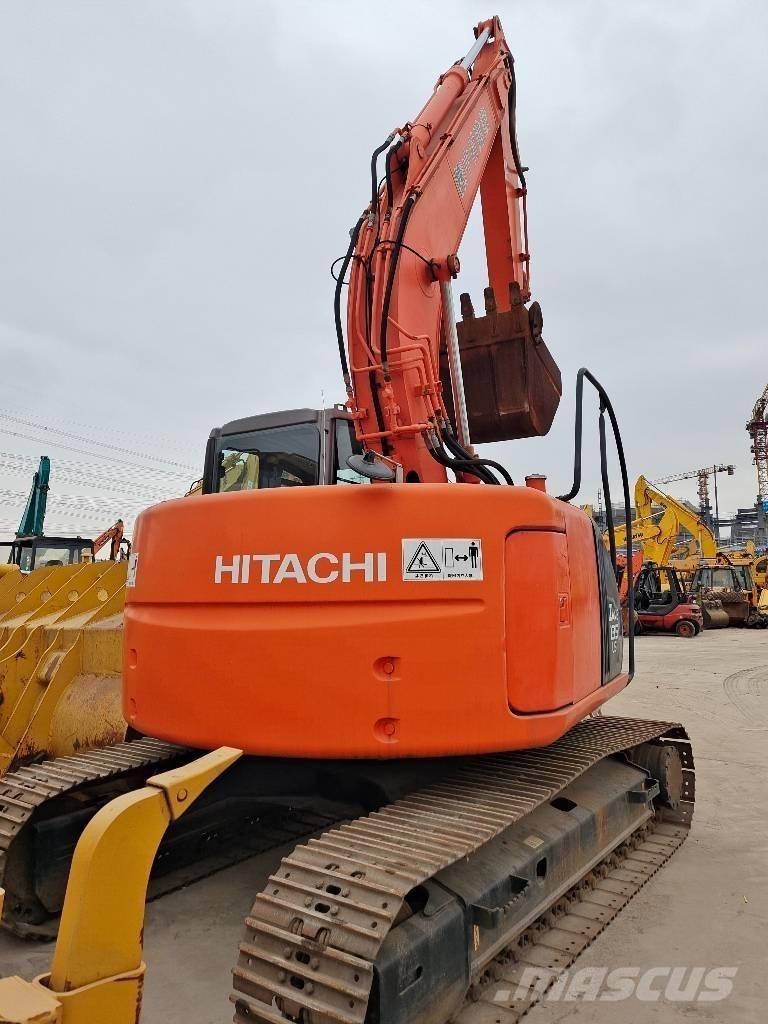 Hitachi ZX 135 US Escavatori cingolati