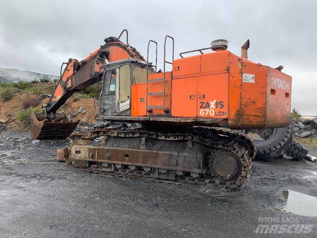 Hitachi 670 LCH-3 Escavatori cingolati