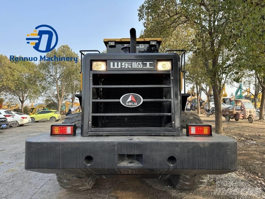 SDLG LG956L Pale gommate