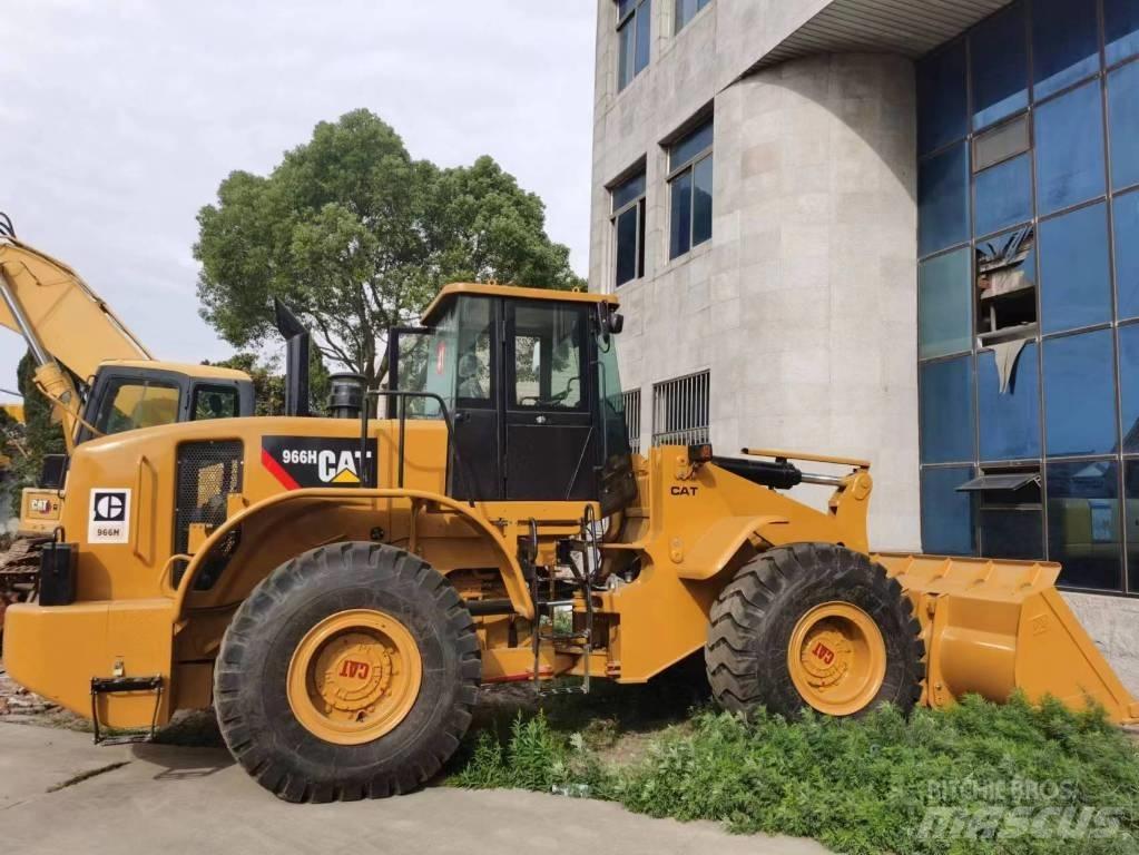 CAT 966h Pale gommate