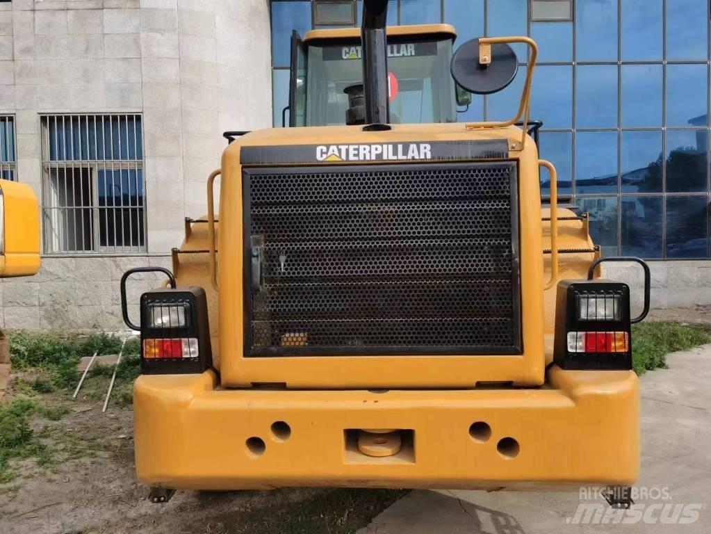 CAT 966h Pale gommate