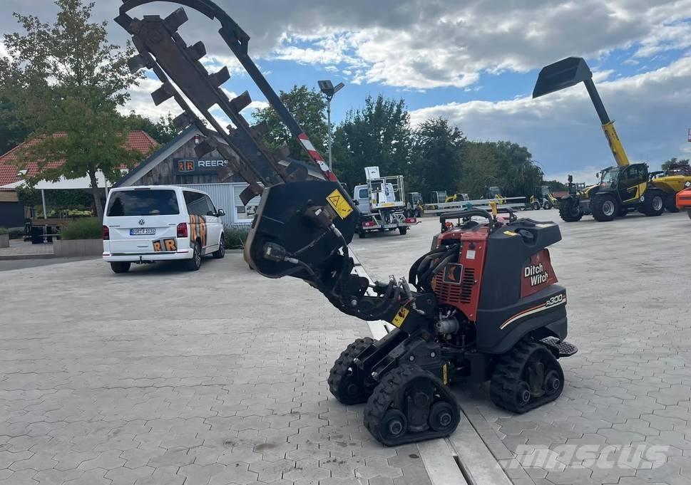 Ditch Witch R300 Dumper cingolati