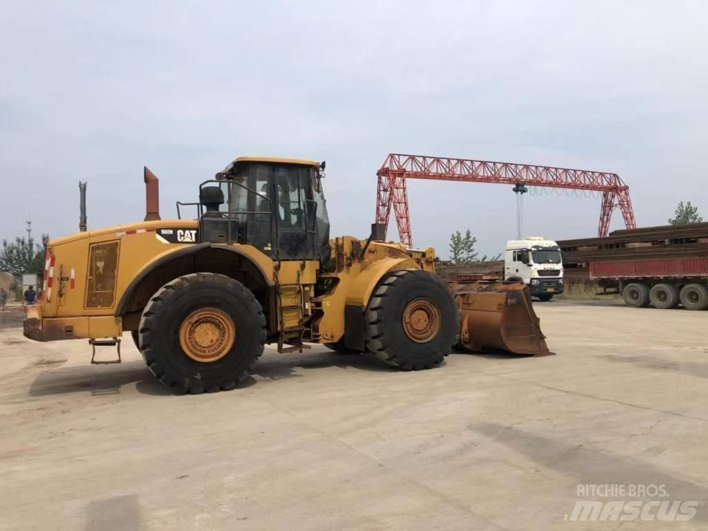 CAT 980 H Pale gommate