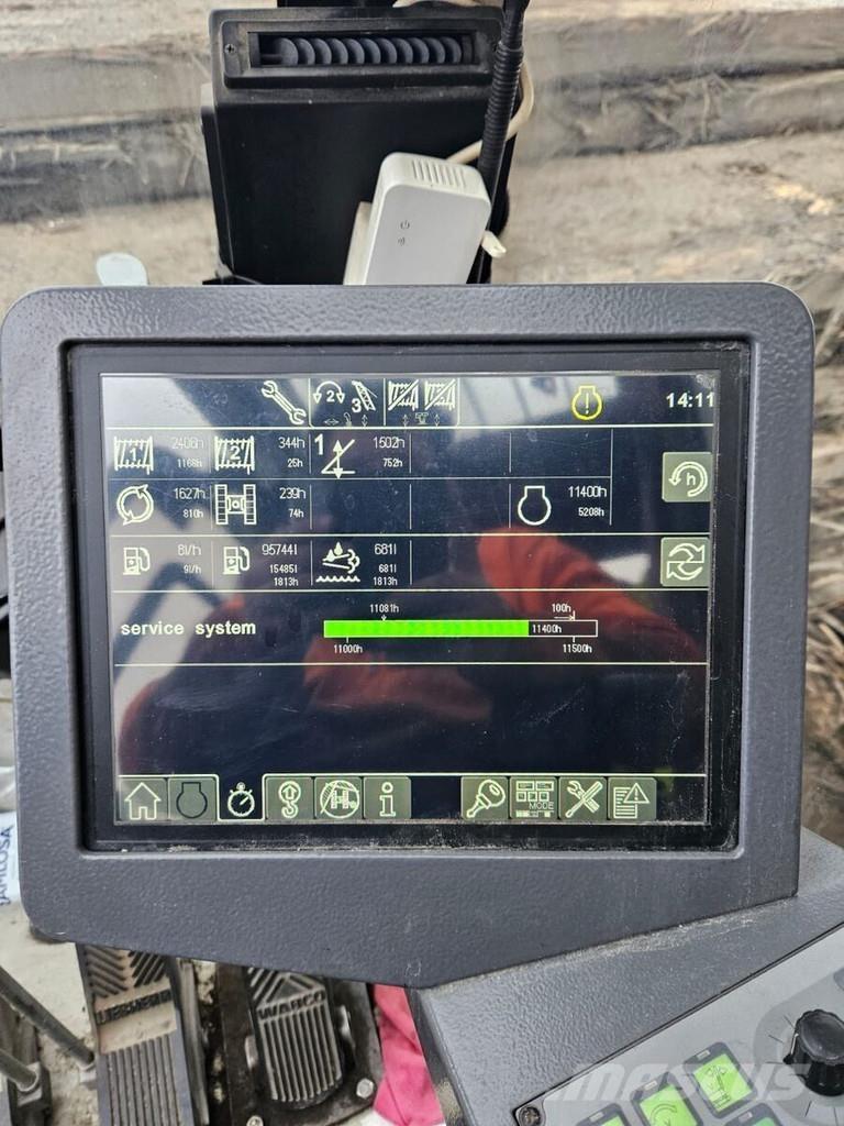 Liebherr HS 8100 Gru cingolate