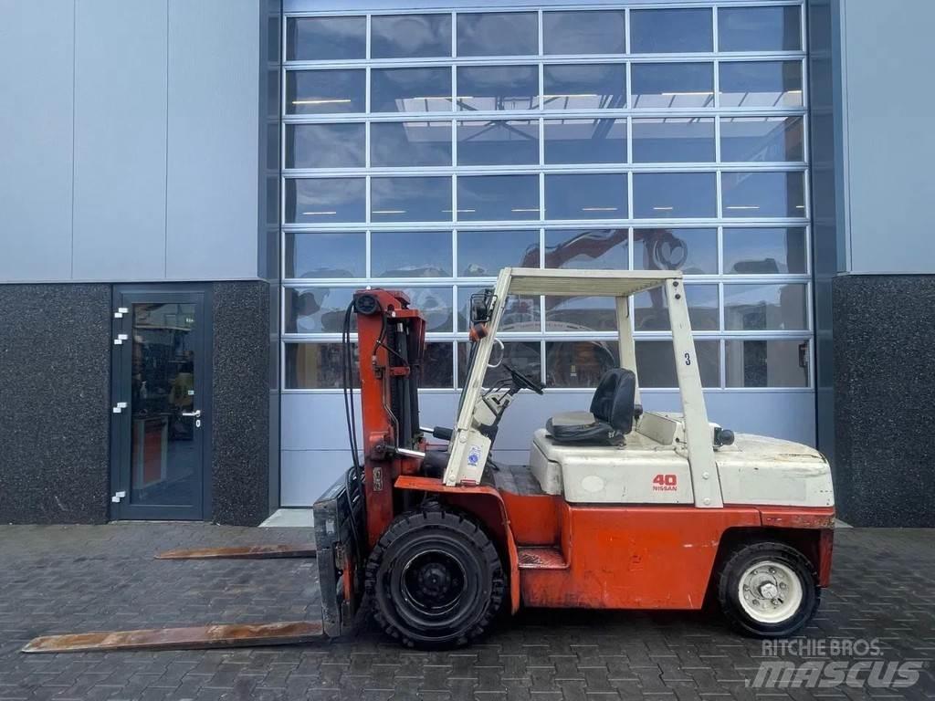 Nissan 40 Carrelli elevatori-Altro
