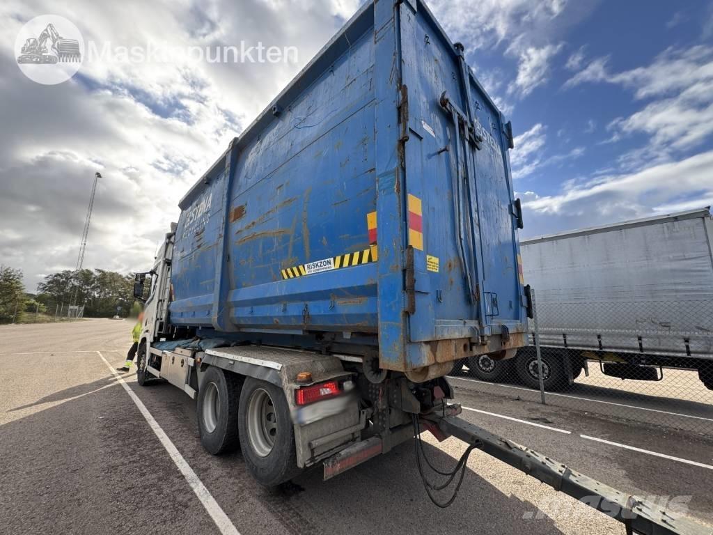 Scania R 580 EKIPAGE Camion con gancio di sollevamento