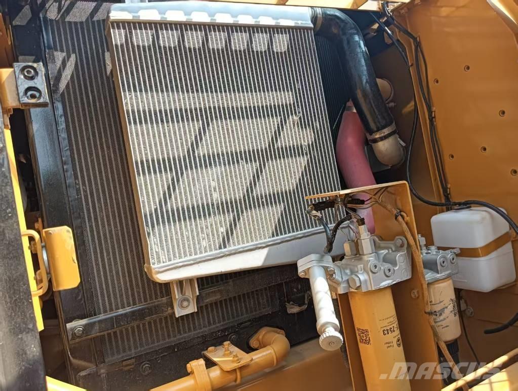 CAT 330 D Escavatori cingolati