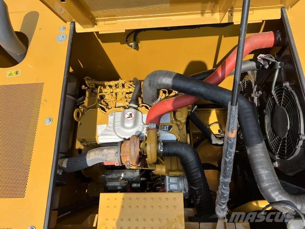 CAT 320 D GC Escavatori cingolati