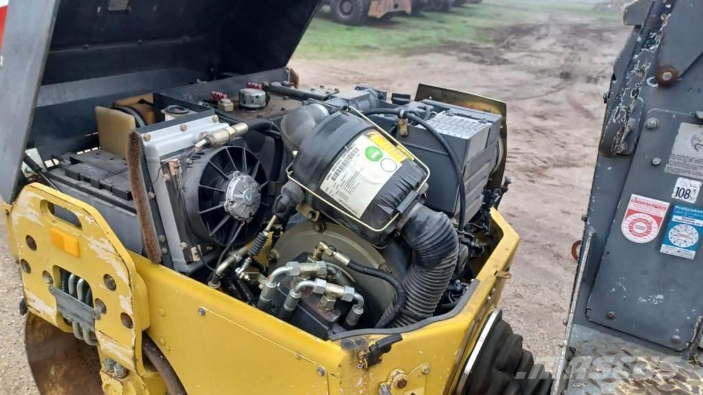 Bomag BW 100 AD-3 Rulli a doppio tamburo