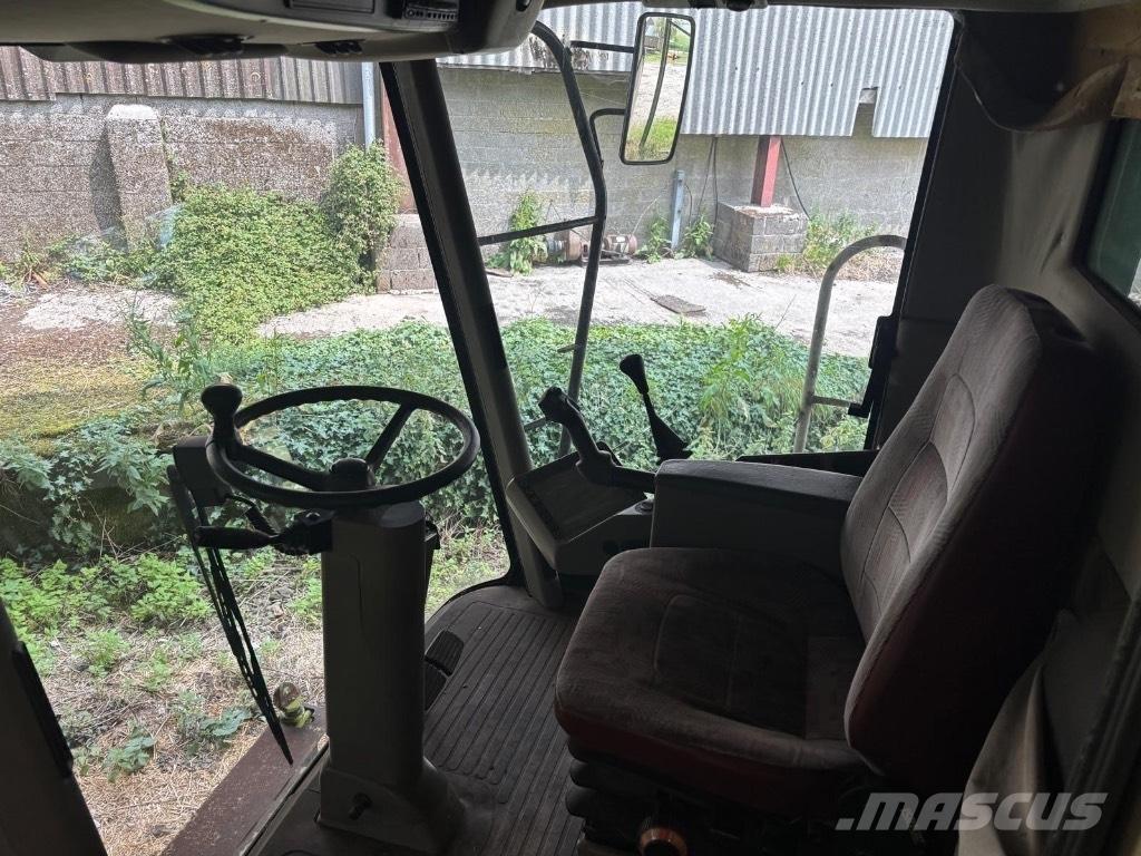 CLAAS Lexion 420 Mietitrebbiatrici