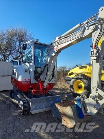 Takeuchi TB 230 Miniescavatori