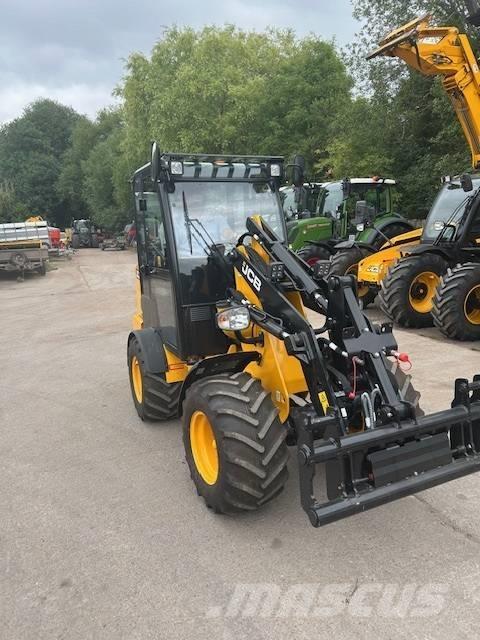 JCB 403 PLUS Sollevatori telescopici per agricoltura