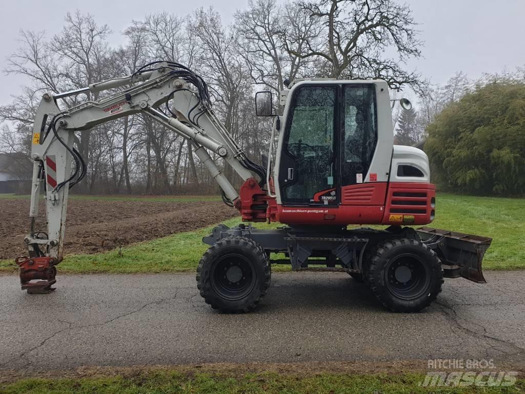 Takeuchi TB 295 W Escavatori gommati