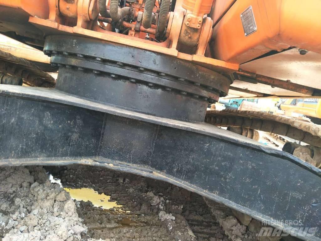 Doosan 225 Escavatori cingolati