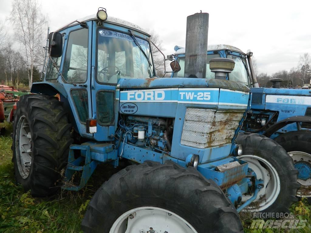 Ford TW 25 Trattori