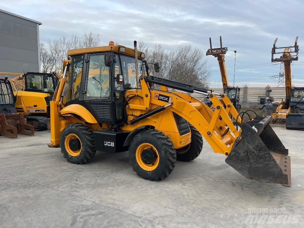 JCB 2 CX Terne