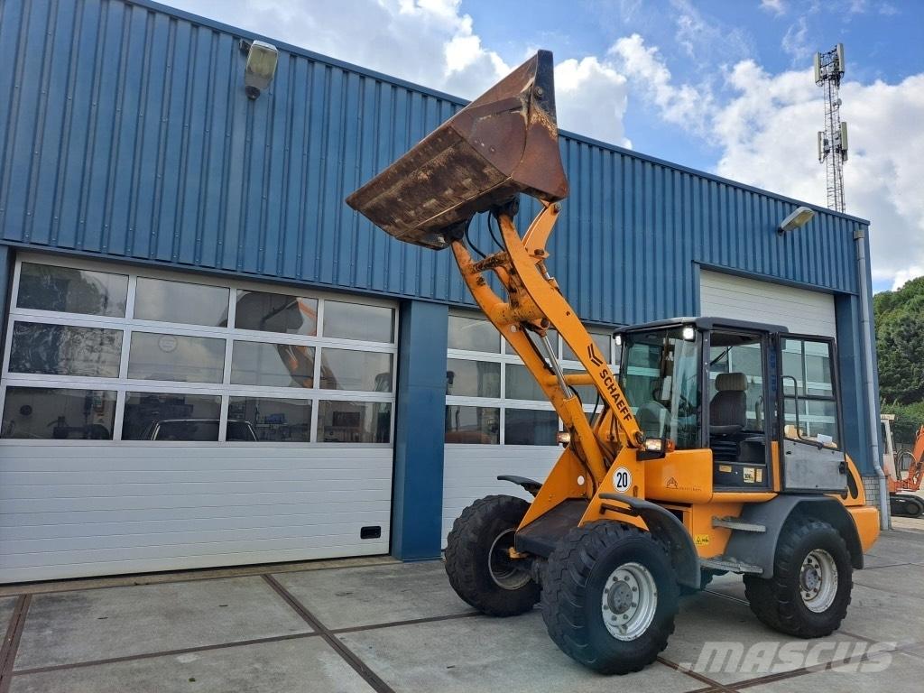Terex SKL 834 shovel Pale gommate