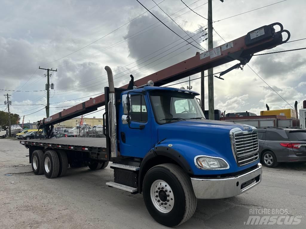 Freightliner M2 Camion con sponde ribaltabili
