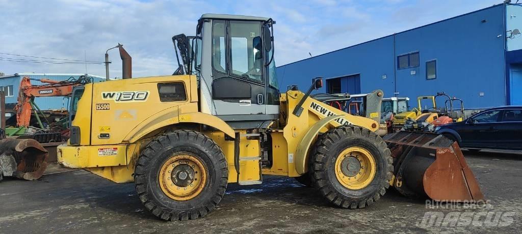 New Holland W 130 Pale gommate
