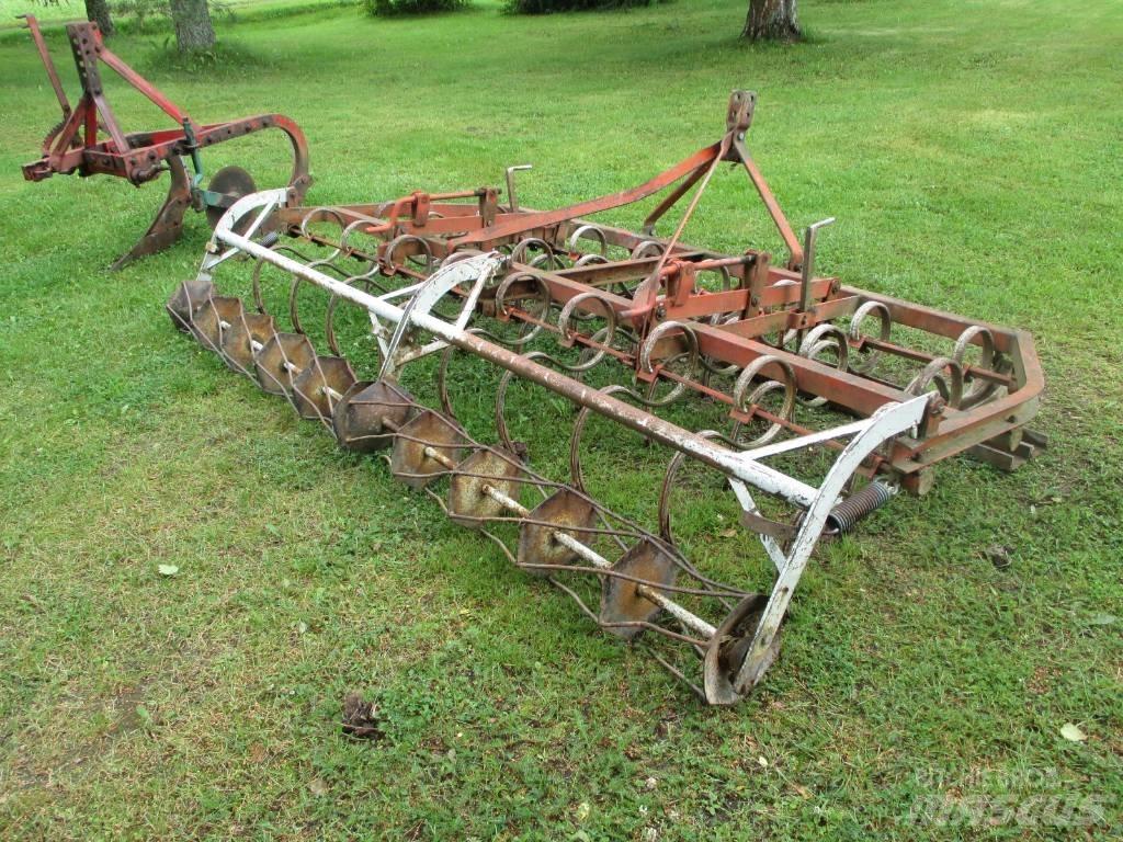 Massey Ferguson 590 Trattori