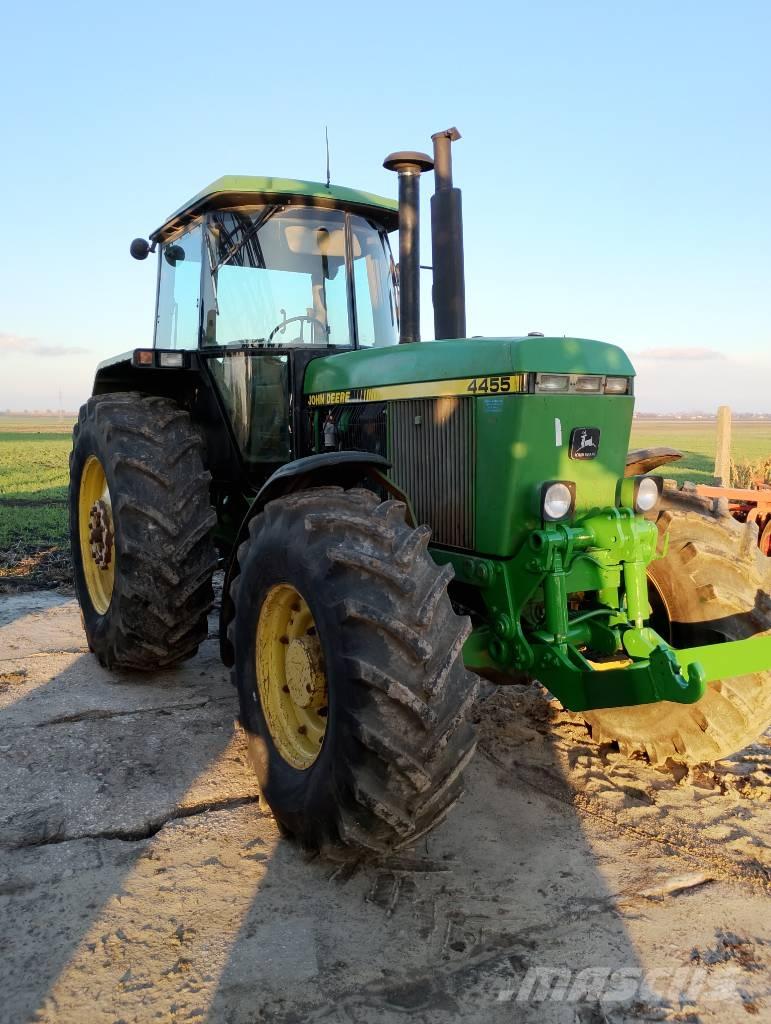 John Deere 4455 Trattori