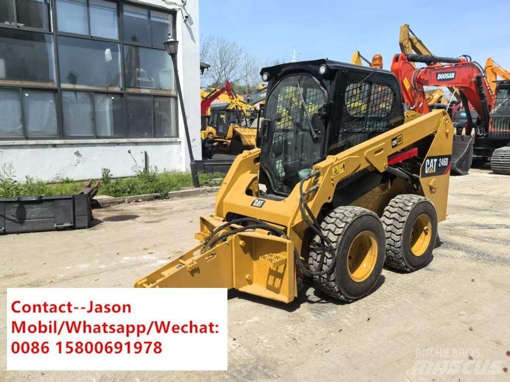 CAT 246 D Mini Pale Gommate