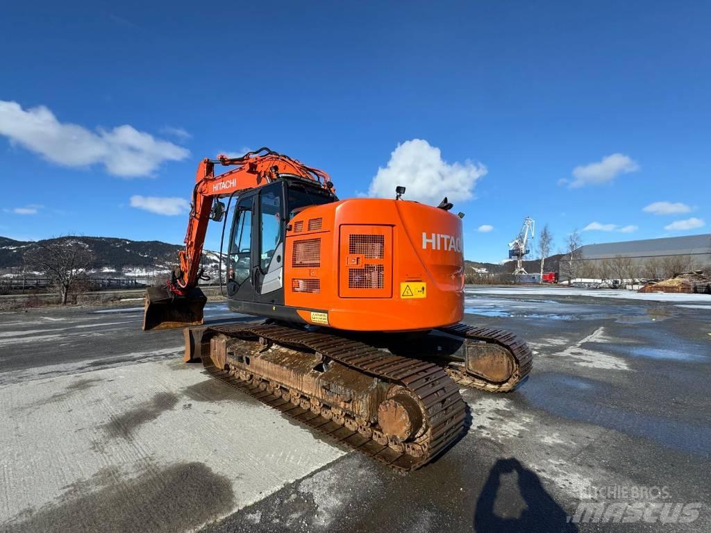 Hitachi ZX 225 US Escavatori cingolati