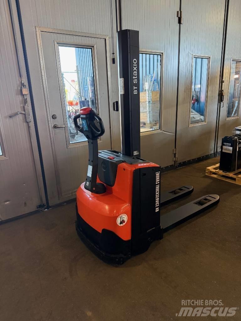 BT truck SWE 080L Transpallet uomo a terra
