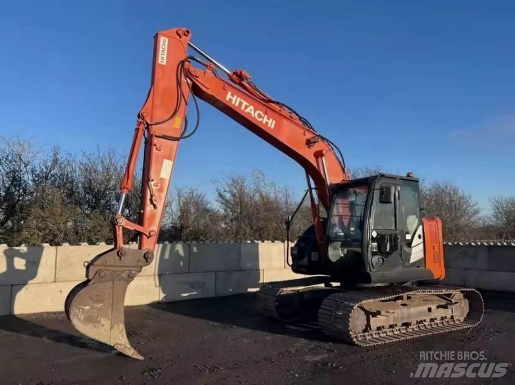 Hitachi ZX 135 Escavatori cingolati