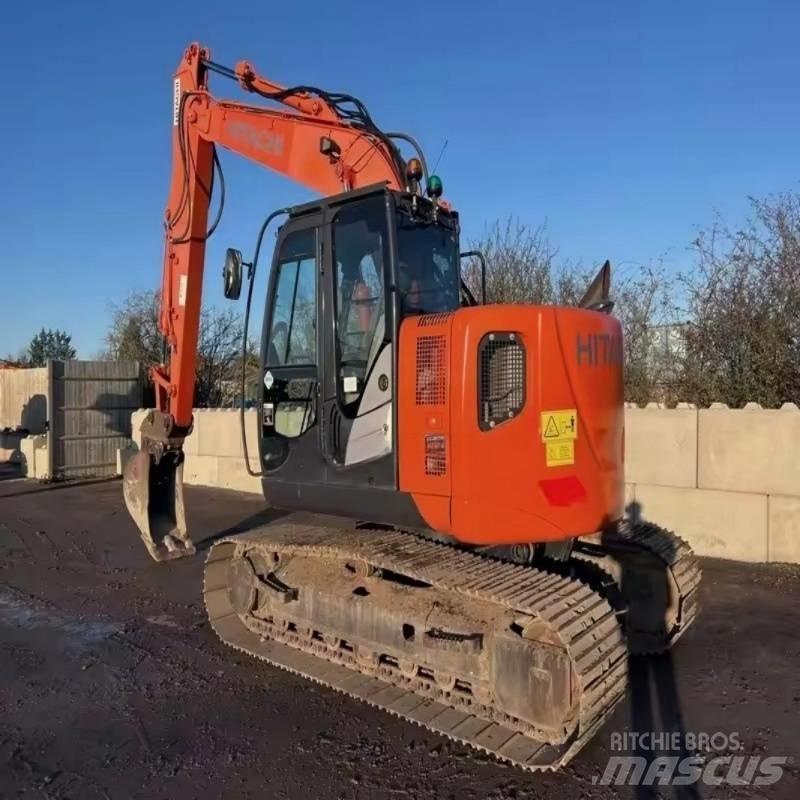 Hitachi ZX 135 Escavatori cingolati
