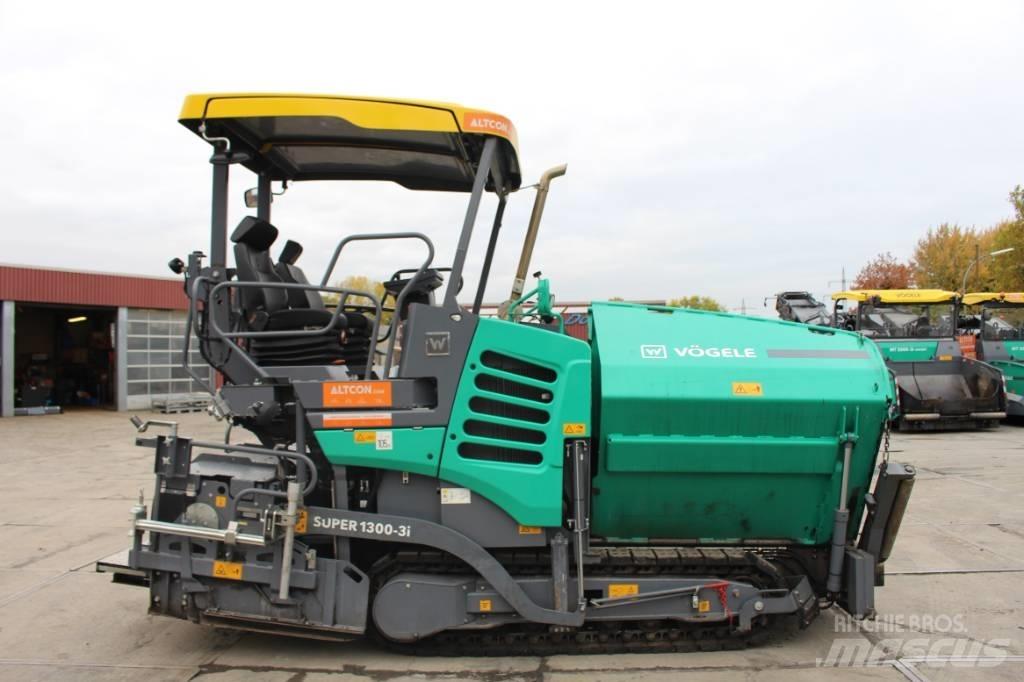 Vögele SUPER 1300-3I Finitrici
