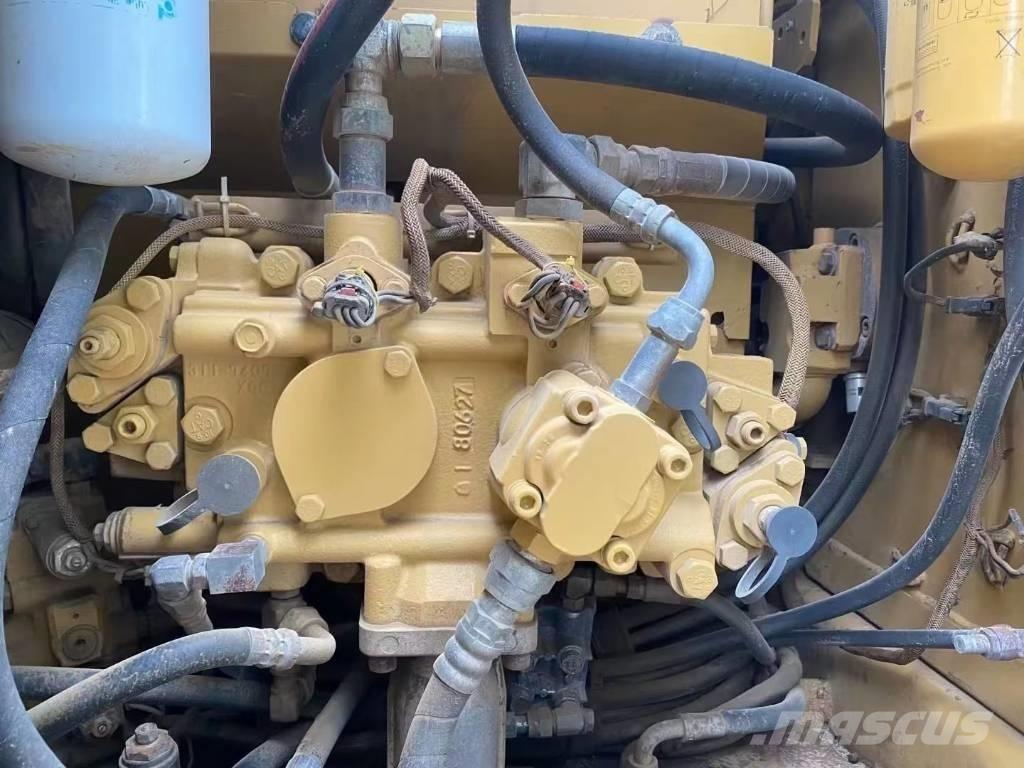 CAT 312D Escavatori medi 7t - 12t