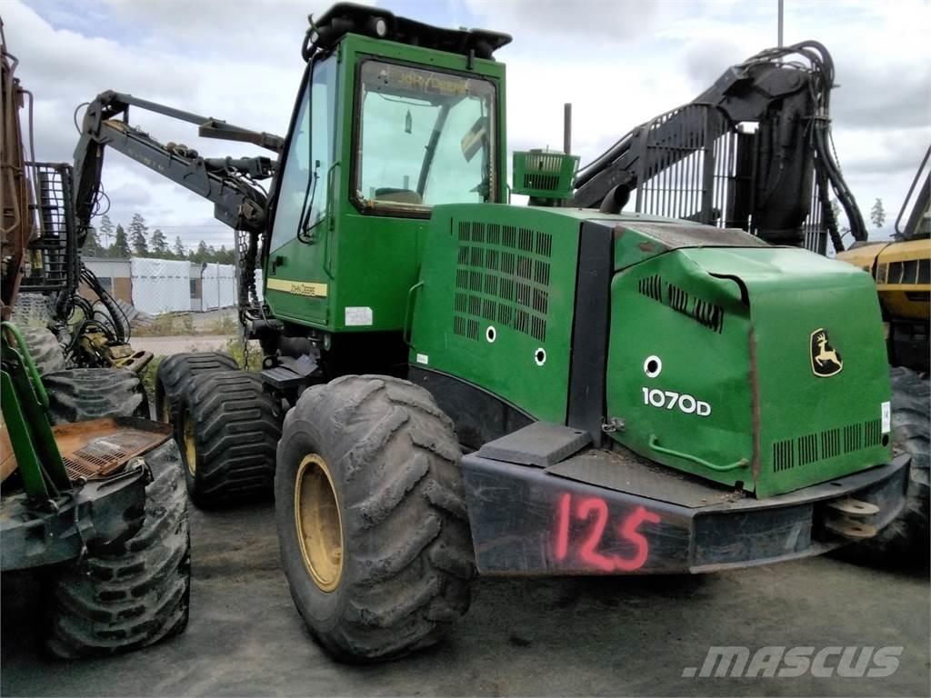 John Deere 1070 D Abbattitrici, Disboscatrici