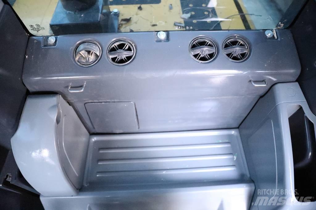 Komatsu PC 210-8 Escavatori cingolati