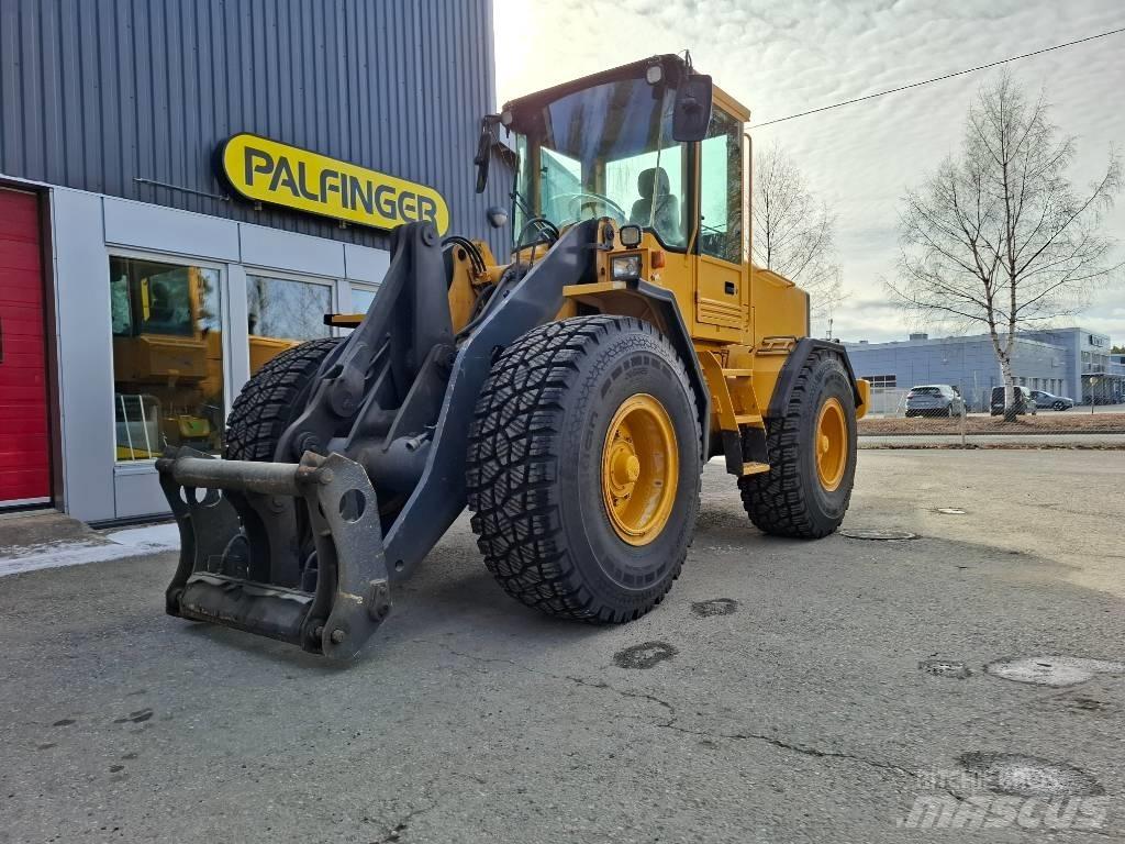 Volvo L70B Pale gommate