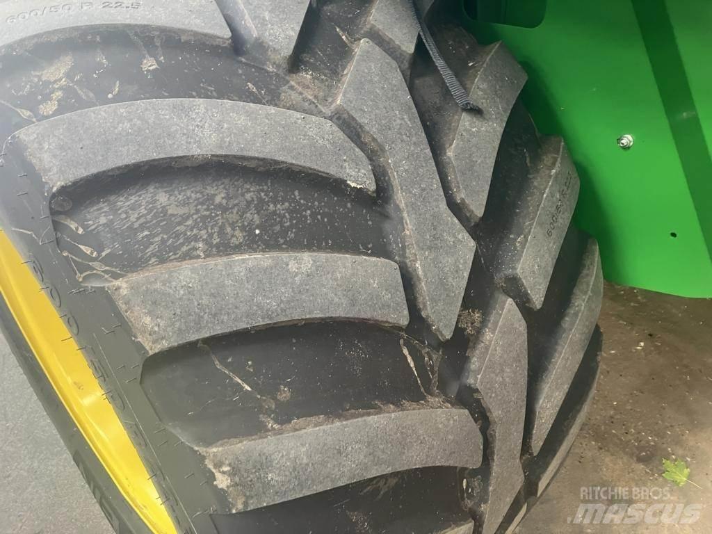 John Deere V461R Rotopresse