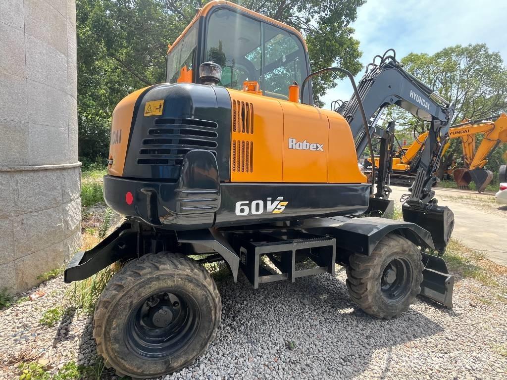 Hyundai Robex 60 VS Miniescavatori