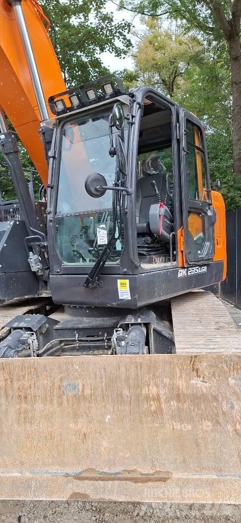 Doosan DX 235 LCR-7 Escavatori cingolati