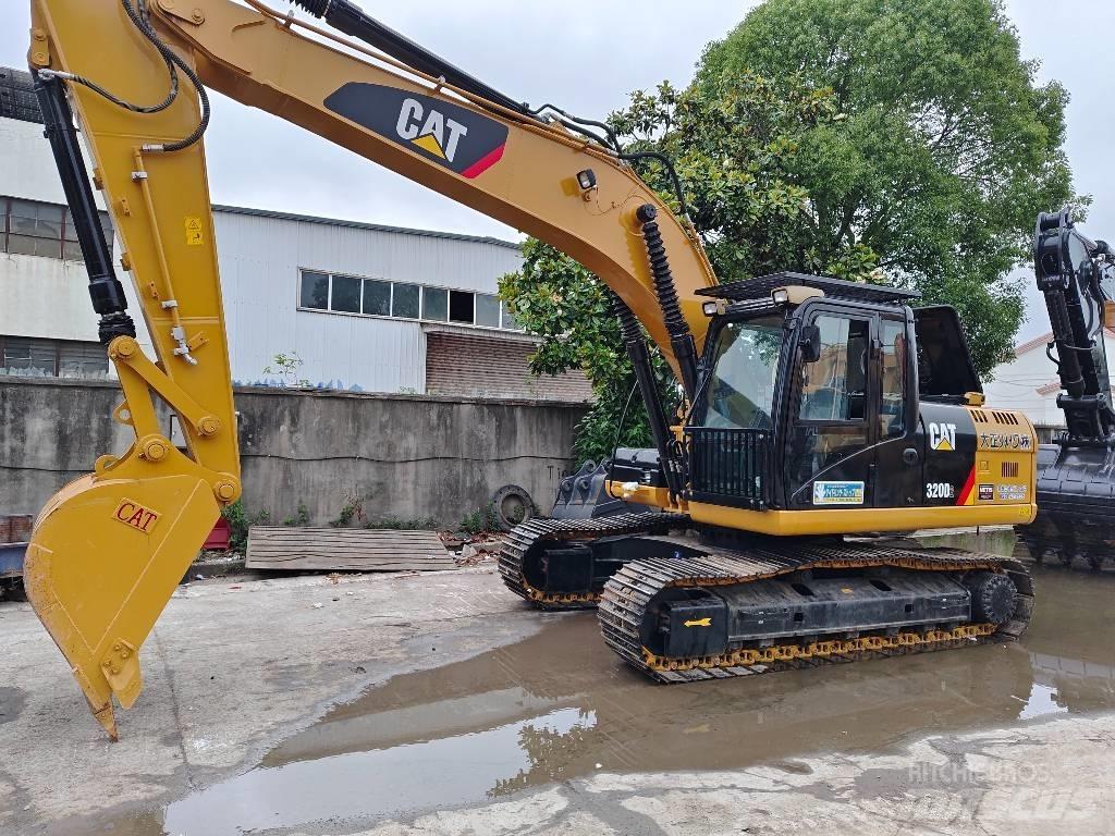 CAT 320 D2 Escavatori cingolati