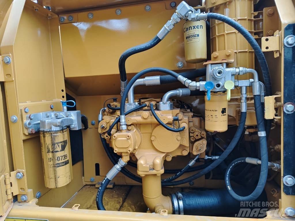 CAT 320 D2 Escavatori cingolati