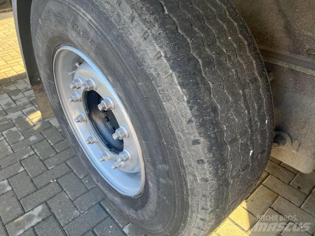 Kögel SNCO 24 Semirimorchi tautliner