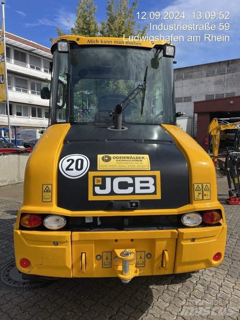 JCB 407 Pale gommate
