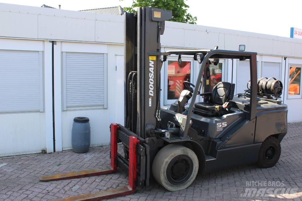 Doosan G 55 C-7 Carrelli elevatori GPL