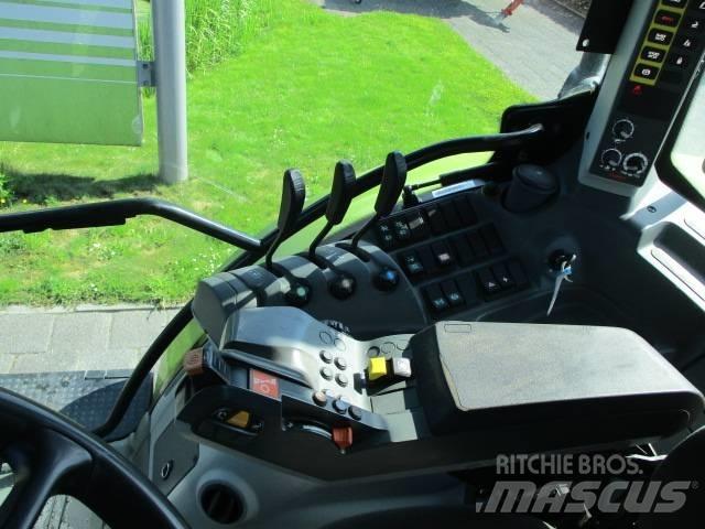 CLAAS Arion 520 Trattori