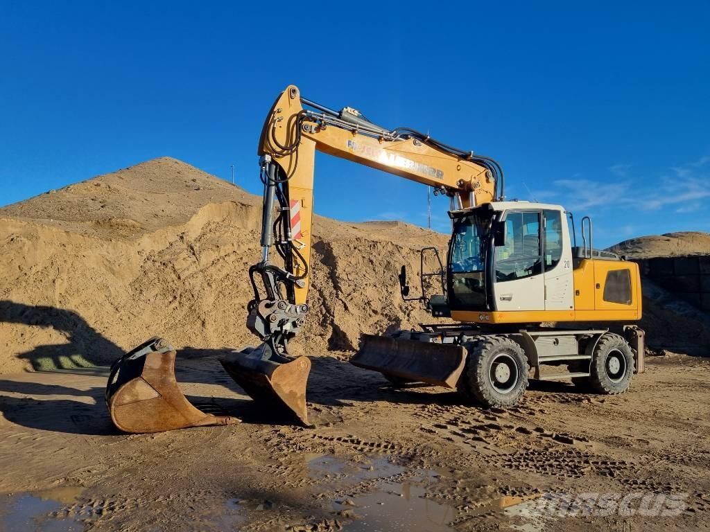 Liebherr A 918 Escavatori gommati