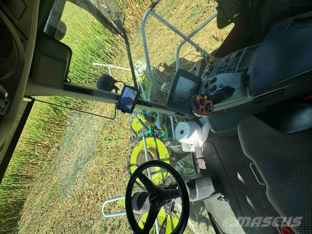 CLAAS Jaguar 970 Trince semoventi