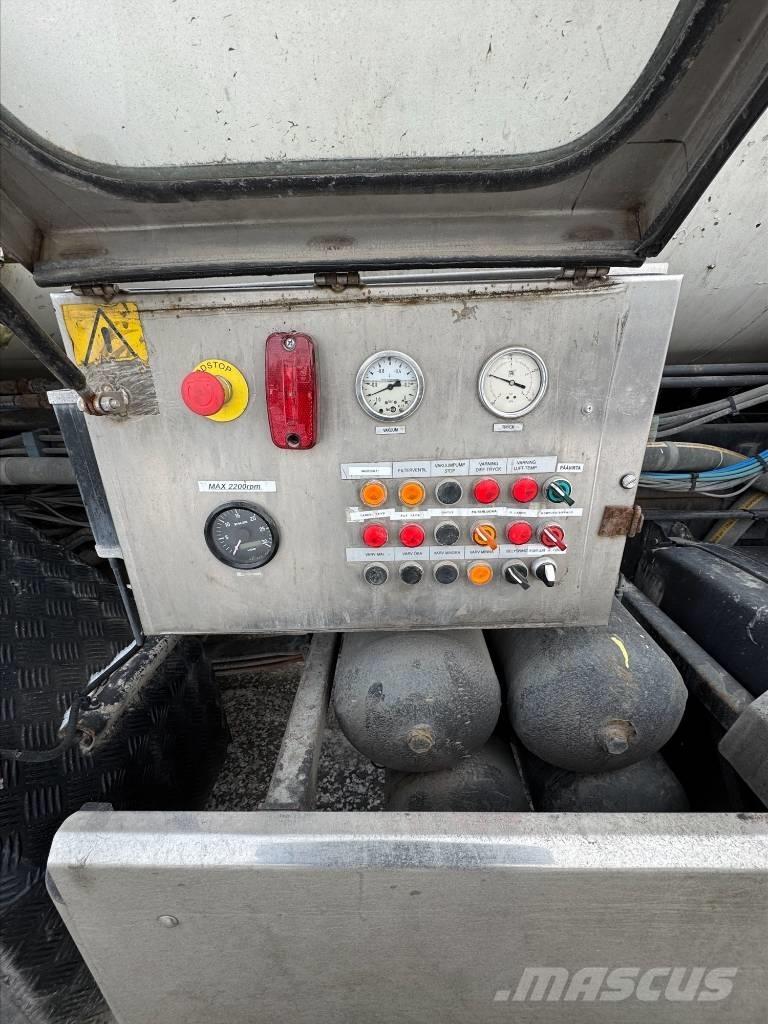 Scania P 400 LB Camion autospurgo
