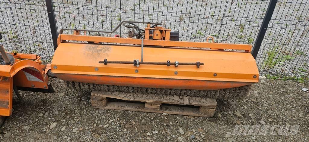 Multicar M 26 4X4 Camion ribaltabili
