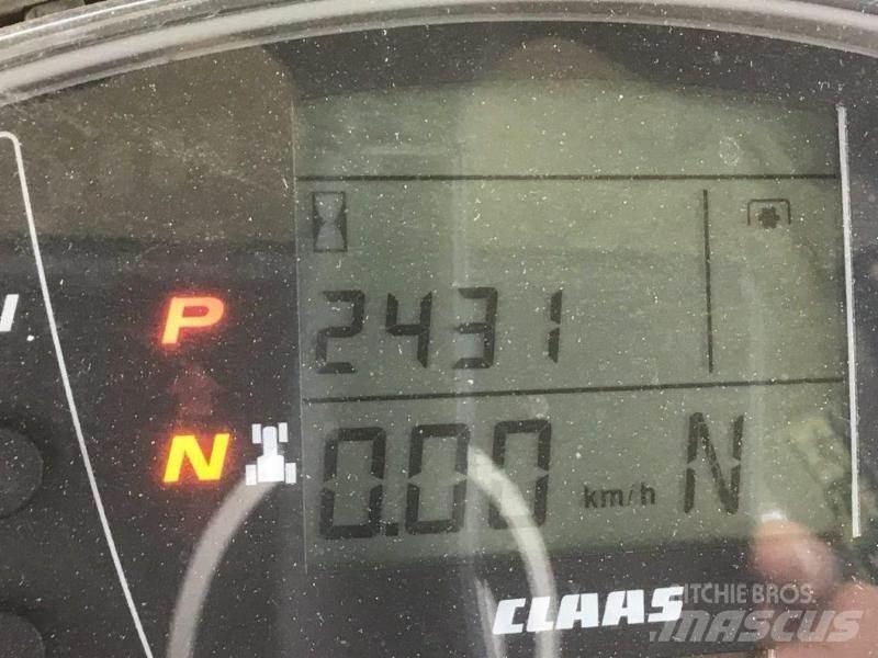 CLAAS AXION 870 Trattori